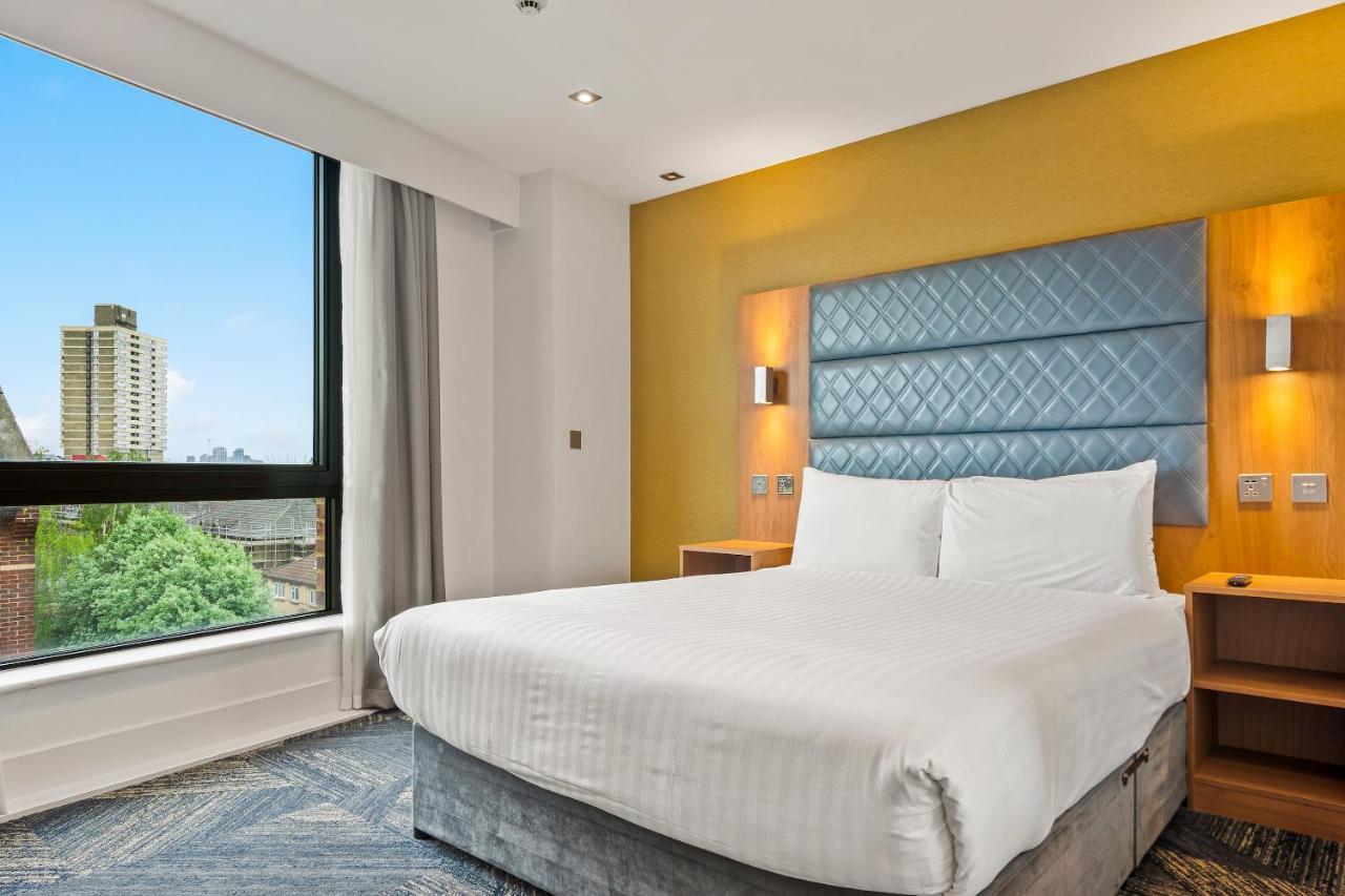 รูมซ์ ลอนดอน สแตรทฟอร์ด Aparthotel ภายนอก รูปภาพ
