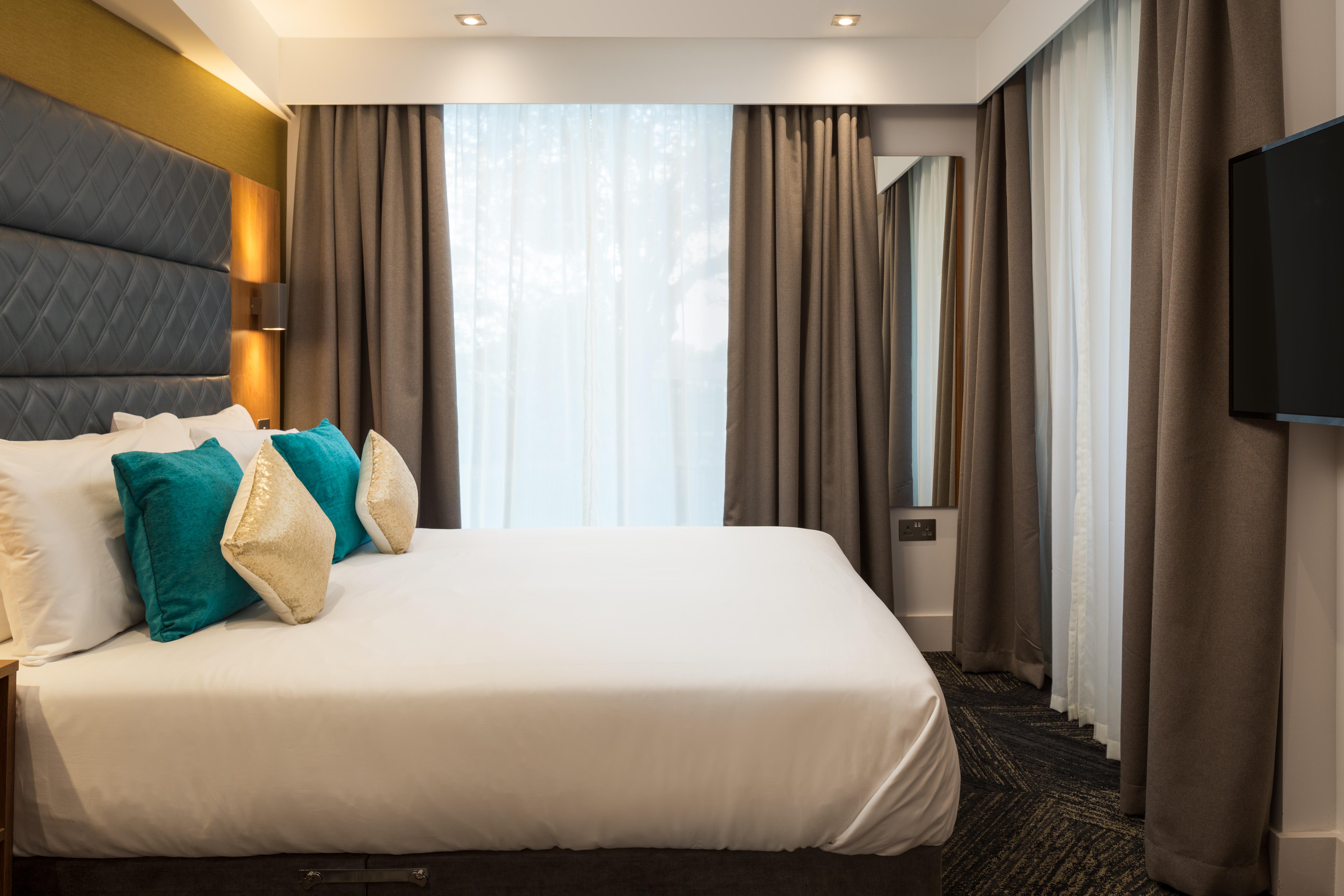 รูมซ์ ลอนดอน สแตรทฟอร์ด Aparthotel ภายนอก รูปภาพ